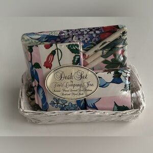 New Pink Two's Company Desk Set Straw Tray Pencils Box Notebook Address Boom